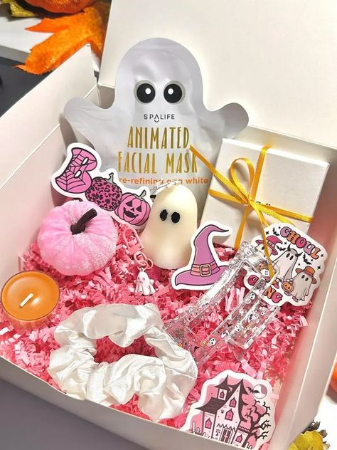 19 Fun Halloween Activities for kids and Teens - Parenting Kids and Teens Boo Basket Ideas For Co Worker, Pink Spooky Basket, Cute Spooky Basket Ideas For Friends, Nail Spooky, Boo Box Ideas, Adult Boo Basket, Fun Halloween Activities For Kids, Spooky Bride, Cake Gift Basket