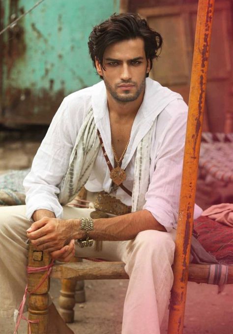 White Black Hair, Indian Male Model, How To Look Attractive, Character Inspiration Male, Masculine Style, Indian Man, Lakme Fashion Week, Toned Body, Famous Faces