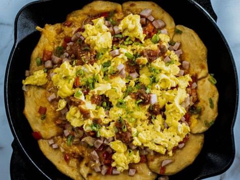 Pioneer Woman Breakfast, Cast Iron Breakfast, Iron Skillet Breakfast, Arrabbiata Pasta, Super Simple Recipes, Cast Iron Skillet Recipes Dinner, Food Network Recipes Pioneer Woman, Ree Drummond Recipes, Cast Iron Pizza