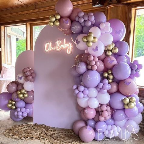 Purple Baby Shower Theme, Deco Violet, Butterfly Baby Shower Decorations, Lavender Baby Showers, Butterfly Baby Shower Theme, Fest Temaer, Baby Shower Theme Decorations, White Baby Showers, Baby Shower Purple