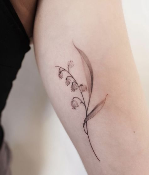 Realistic Lily Of The Valley Tattoo, Lily Of The Valley Morning Glory Tattoo, Snowbell Flowers Tattoo, Lily Of The Valley Wrap Around Tattoo, Rose And Lily Of The Valley Tattoo, Lily Of The Valley Back Tattoo, Lady Slipper Tattoo, Lily Of Valley Tattoo, Pussywillow Tattoos