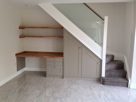 Under the stairs study/desk space. A great use of space for a small home study/office. Bespoke Design by Anthony Mullan furniture. Find out more at www.anthonymullan.com Under Basement Stairs, Desk Under Stairs, Office Under Stairs, Under Stairs Storage Solutions, Space Under Stairs, Closet Under Stairs, تحت الدرج, Basement Office, Staircase Storage