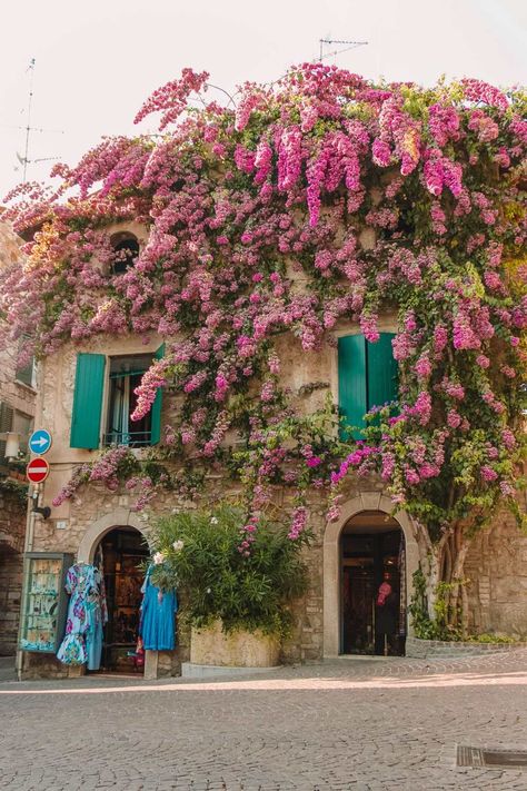 13 Very Best Places In Northern Italy To Visit Northern Italy Food, Northern Italy Aesthetic 1983, Italy Moodboard, South Of Italy, North Italy, Italy Holiday, Italy 2023, Italy Vibes, Europe Tour