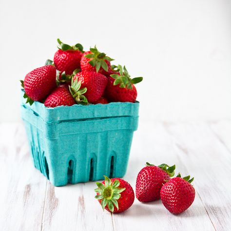 Strawberries Making Strawberry Jam, Cooking Mistakes, Berry Basket, Strawberry Juice, Strawberry Margarita, Strawberry Party, Berry Baskets, Summer Berries, Kitchen Redo