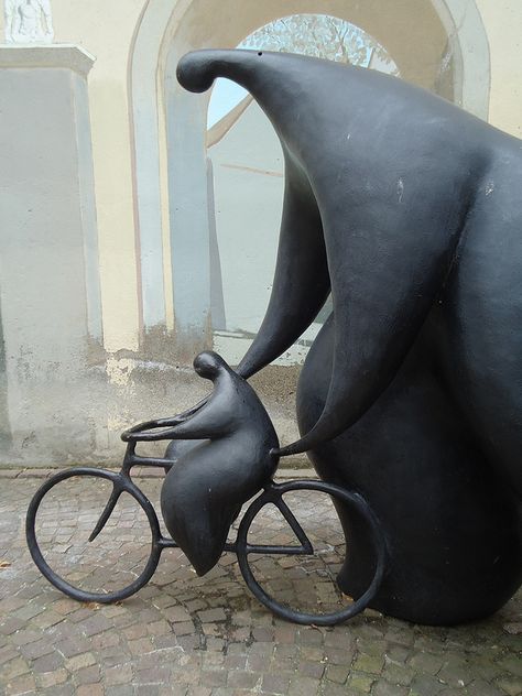 Mulhouse bicycle sculpture by Leighton Cooke Bicycle Sculpture, Mulhouse France, Louise Bourgeois, Bicycle Art, Cycling Art, Bike Art, Outdoor Sculpture, Sculpture Installation, Hyde Park