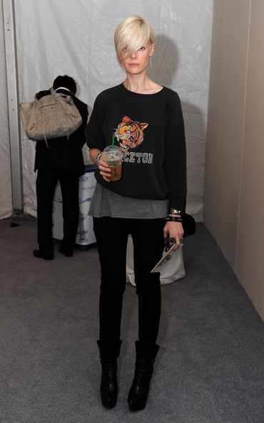 Kate Lanphear, Short Hair Outfits, Tomboy Fashion, Pixie Hairstyles, Fashion Editor, Style Icon, Look Fashion, Style Icons, Chic Style