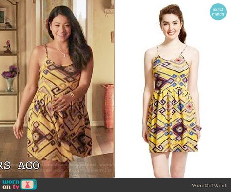 Jane’s yellow printed dress on Jane the Virgin.  Outfit Details: https://wornontv.net/56123/ #JanetheVirgin Yellow Printed Dress, Jane Villanueva, Gina Rodriguez, Fantasy Wardrobe, Jane The Virgin, Spring Clothes, Movie Fashion, Popular Outfits, Yellow Print