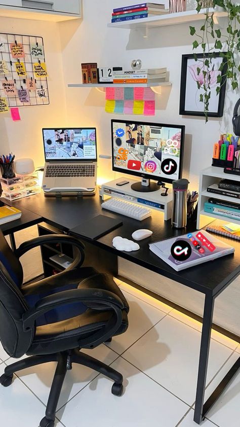 Home Work Setup, Studying Desk Setup, Work Setup At Home, Office Table Set Up, Vision Board Room Decor Ideas, Office Table Organization Ideas, Vision Board Home Office, Cozy Work From Home Set Up, Home Office Vision Board