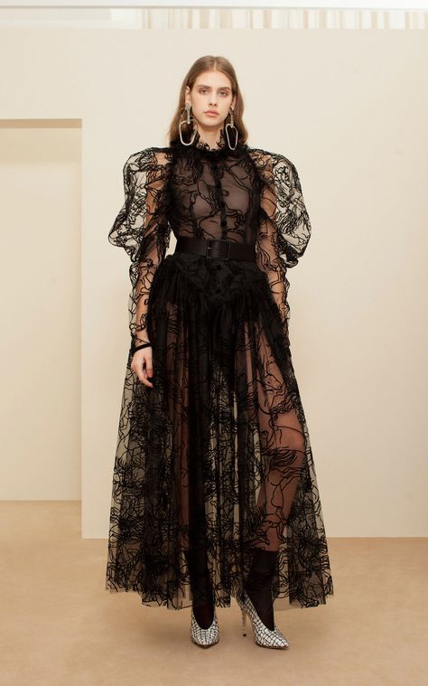 Sandra Mansour - Belle De Soir black dress ($2,333) Sandra Mansour, Autumn 2022, فستان سهرة, Couture Gowns, Mode Inspo, Lace Fashion, Solid Dress, Vogue Paris, Mode Inspiration