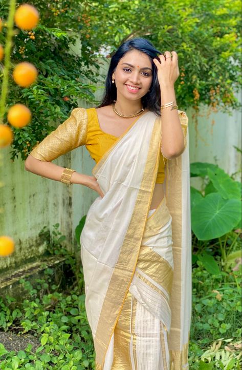 Blouse For Set Mundu, Setmundu Blouse Designs, Setmundu Design, Onam Set Mundu, Buff Sleeve Saree Blouse, Set Mundu Blouse Design, Set Saree Blouse Designs Kerala, Onam Blouse, Set Mundu Kerala