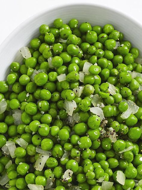 Italian Peas | Allrecipes Pea Recipes, Dinner Side Dishes, Veggie Side Dishes, Green Peas, Gluten Free Chicken, Vegetable Sides, Frozen Peas, Veggie Sides, Veggie Dishes