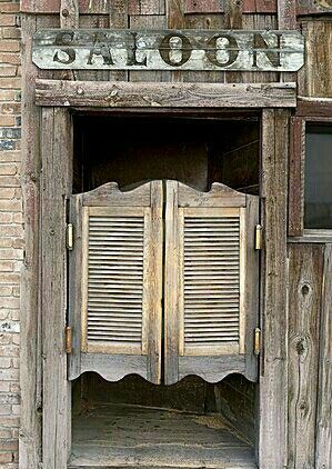 Swinging Doors Kitchen, Saloon Decor, Old West Saloon, Old Western Towns, Western Bar, Old West Town, Western Saloon, Wild West Party, Western Kitchen