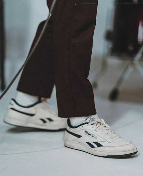 Reebok Mens Outfit, Old Money Men Shoes, Old Money Aesthetic Shoes, Rebook Club C 85 Outfit, Old Money Shoes Men, Old Money Sneakers, Reebok Club C 85 Outfit, Club C 85 Outfit, Rebook Shoes