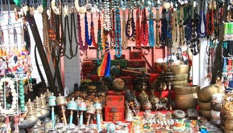 10 Best Shopping Destinations in Darjeeling to Self-Indulge (2020) Goa Shopping, Goa Outfits, Goa Travel, Kullu Manali, Cheap Shopping, Arunachal Pradesh, Ooty, Shopping Places, Darjeeling