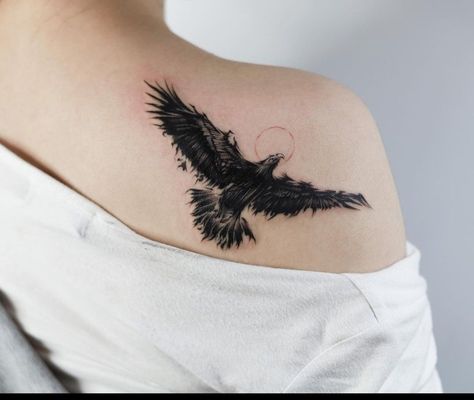 Raven Back Shoulder Tattoo, Crow Tattoo Shoulder, Raven Back Tattoo, Raven Tattoo Feminine Arm, Crow Tattoo Ideas, Raven Tattoo Feminine, Raven Tattoo Ideas, Black Crow Tattoos, Crow Tattoos