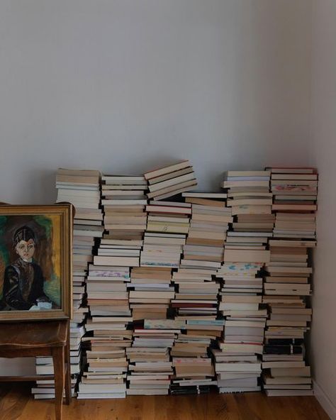 Book Life Aesthetic, Book Home Aesthetic, Apartment With Books, Books Stacked On Floor Aesthetic, Books Room Aesthetic, Stacks Of Books Aesthetic, Book Stack Ideas, Books On Floor, Books On The Floor