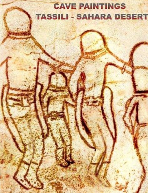 8000 BC mysterious cave paintings found in Tassili N'Ajjer, Sahara Desert depict ancient Astronauts with helmets, gloves, boots, women taken into UFO, flying disk Petroglyphs Art, Ancient Astronaut Theory, Alien Artifacts, Desert Sahara, Ancient Astronaut, Arte Alien, Ancient Technology, Prehistoric Art, Mystery Of History