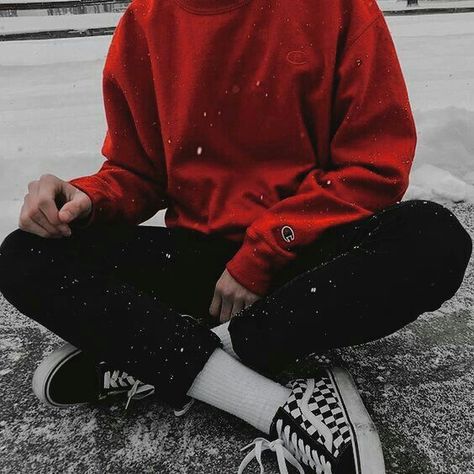 Hoodie Aesthetic Boy, Red Hoodie Outfit, Dr Mundo, Hoodie Aesthetic, Outfits Hombre, Trendy Swimwear, Cropped Denim Jacket, Hoodie Outfit, Red Outfit