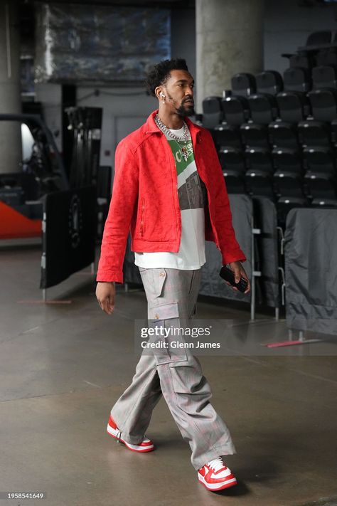 Malik Monk of the Sacramento Kings arrives to the arena before the... Fotografía de noticias - Getty Images Malik Monk, American Airlines Center, Famous Birthdays, Discover Music, Sacramento Kings, Popular Sports, Royalty Free Video, The Arena, January 27