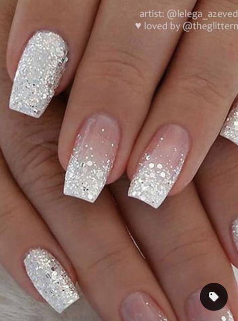 Nail Art Paillette, Silver Glitter Nails, New Years Eve Nails, Silver Nail, Fancy Nails Designs, Glitter Gel Nails, Bride Nails, Nail Designs Glitter, New Year's Nails