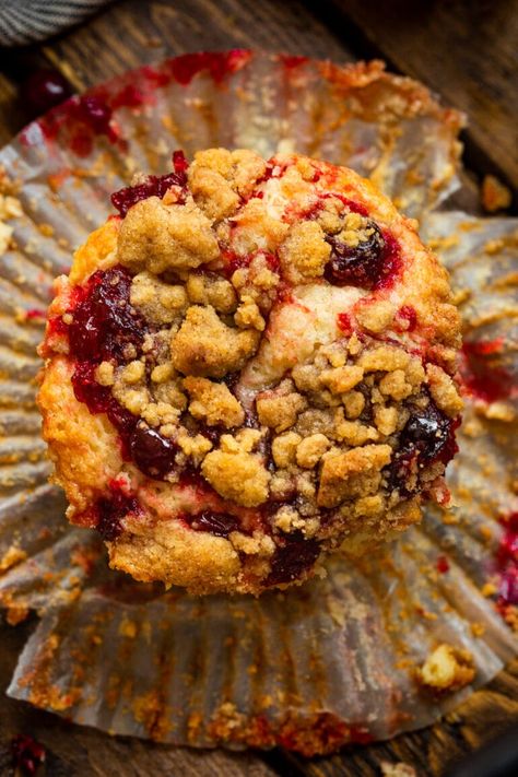 Leftover Cranberry Sauce Coffee Cake, Cranberry Sauce Muffins Recipes, Holiday Muffins, Leftover Cranberry Sauce Recipe, Cranberry Walnut Muffins, Apple Butter Muffins, Cranberry Recipes Dessert, Cranberry Sauce Muffins, Streusel Topping Recipe