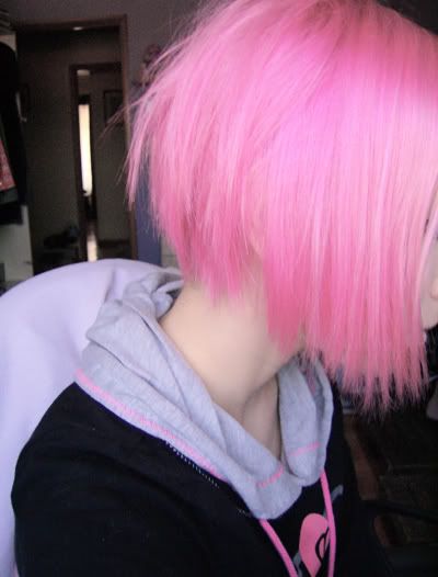 love the cut and the colour @fuckyeah-hair. tumblr Pink Short Hair, Undercut Haircut, Cotton Candy Hair, Candy Hair, Hair Color Pink, Short Hair Color, Pastel Hair, Rainbow Hair, Grunge Hair