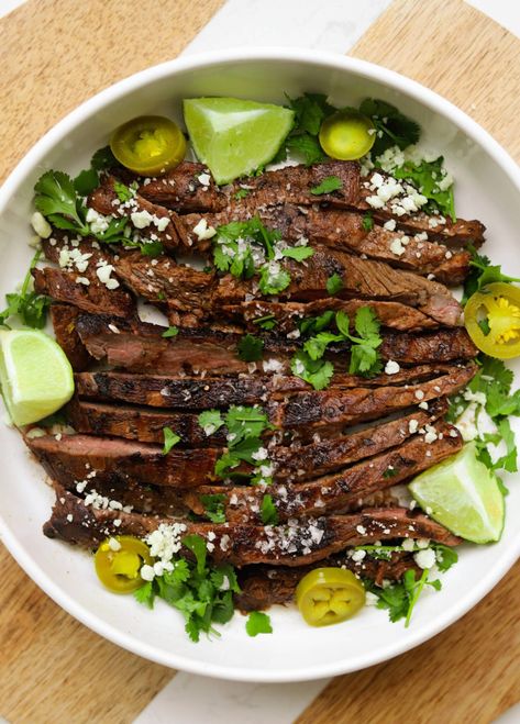 » Chipotle Carne Asada Chipotle Bowl, Tacos And Burritos, Lost 100 Pounds, Homemade Dinner, Low Carb Meals Easy, Healthy Chef, Carne Asada, Steak Recipes, Lost Weight