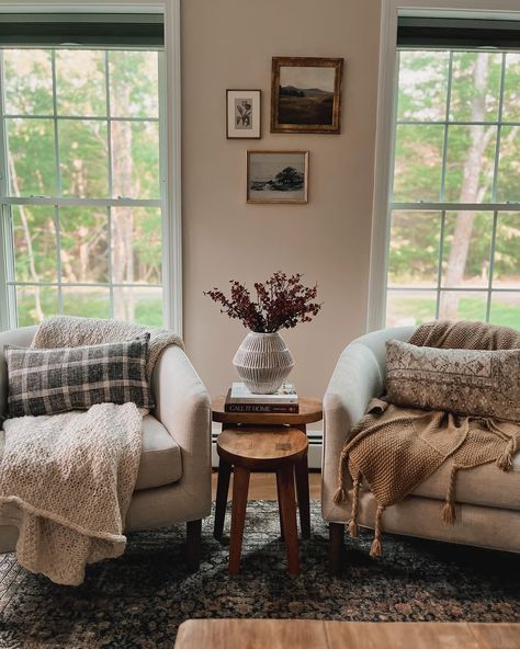 Cozy Whimsical Living Room, Living Room With Two Chairs, Reading Nook Corner Living Room, Living Room Filler Ideas, Casual Sitting Area, Living Design Ideas, Cozy Sitting Room Ideas Small Spaces, Boho Modern House Decor, Wall Decor Small Living Room