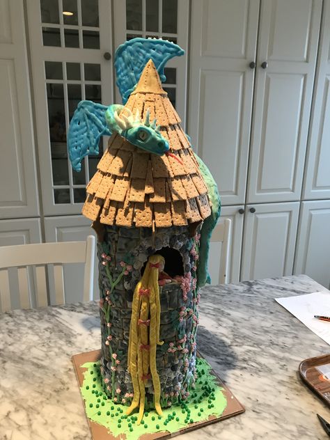 Gingerbread Dragon, Rapunzel's Tower, Gingerbread Castle, Homemade Gingerbread House, Gingerbread Art, Rapunzel Tower, House Cookies, Gingerbread Ideas, Homemade Gingerbread