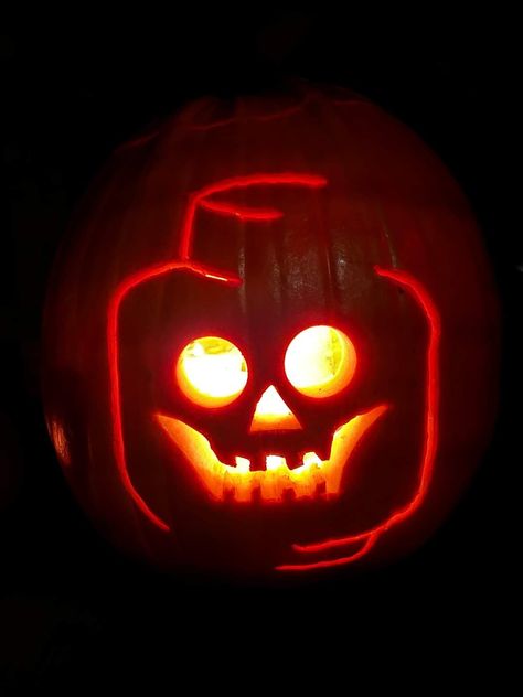 Lego Pumpkin Carving Ideas, Cool Simple Pumpkin Carvings, Lego Jack O Lantern, Lego Pumpkin Carving, Pumpkin Carving Ideas Simple, Simple Pumpkin Carving Ideas, Oogie Boogie Pumpkin, Cool Pumpkin Designs, Lego Pumpkin