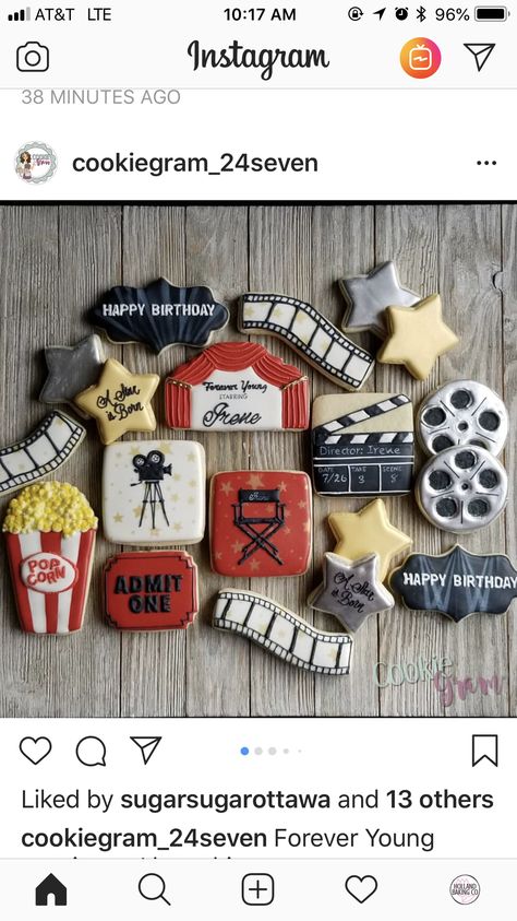 Movie Cookies Decorated, Hollywood Cookies, Movie Cookies, Hollywood Sweet 16, Movie Food, Hollywood Birthday, Cookies Theme, Senior Stuff, Red Carpet Party