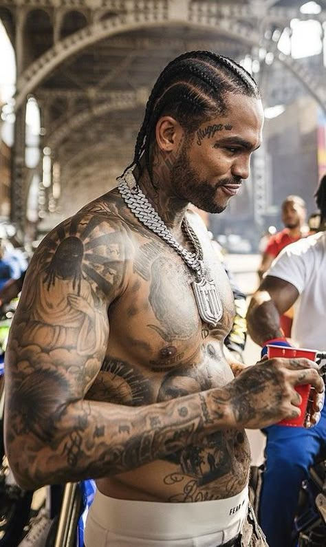 Dave East Instagram, David East, Music Genius, Dave East, Black Men Street Fashion, Black Men Hairstyles, Cute Black Guys, Man Crush Everyday, Man Crush