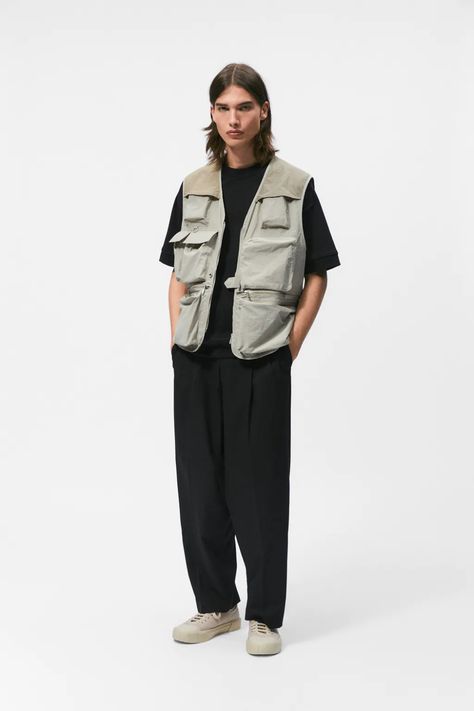 UTILITY GILET | ZARA United Kingdom Zara Man Outfit, Utility Vest Outfit Men, Vest Outfits Men Streetwear, Dark Academia Outfit Men, Vest Men Outfit, Zara Men Outfits, Utility Vest Outfit, Gilet Outfit, Vest Outfits Men