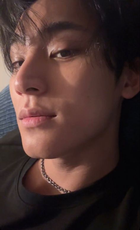 Mingyu Side Profile, Mingyu Weverse, Vernon Chwe, Mashup Music, Kim Min Gyu, 17 Kpop, Diamond Life, Kim Mingyu, Korean Babies