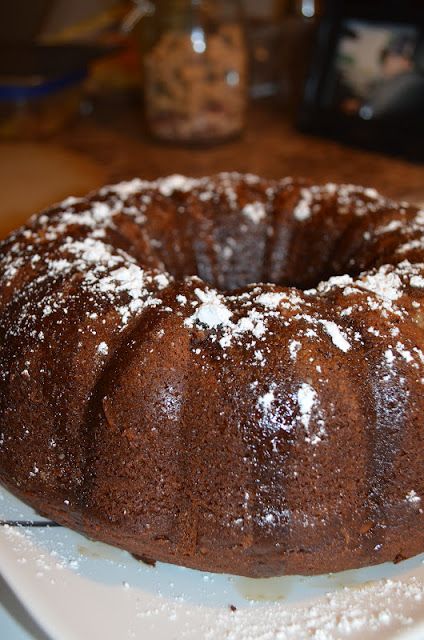 Cranberry Bundt Cake, Bunt Cake Recipe, Russian Cake, Bundt Recipes, Russian Desserts, Russian Cakes, Bundt Cake Recipe, Boozy Desserts, Black Russian