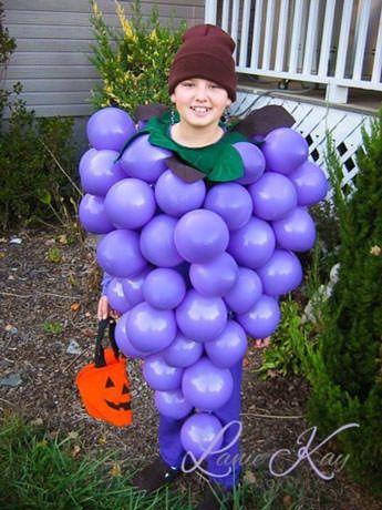 Last Minute Halloween DIY Costumes for kids - Great Halloween costume ideas for mom or dad to make in a day. From younger kids to teenagers, you can make any of these costumes quick and easy. All with homemade instructions and pictures. Find unique creative designs and clever costumes. #halloween #costumes #partyideas #kids #diy by Press Print Party! Costume Fleur, List Of Halloween Costumes, Grapes Costume, Vegetable Costumes, Halloween Diy Kids, Fruit Costumes, Food Costumes, Diy Costumes Kids, Diy Halloween Costumes For Kids