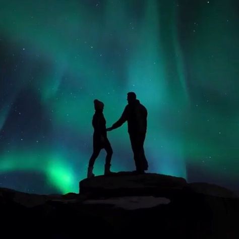 @trudy_gems posted to Instagram: Is seeing the northern lights on your bucket list? 🌌 ↡ @guilhermegmesquita #iceland #proposal #ido Light Photoshoot, Aurora Sky, See The Northern Lights, The Northern Lights, Travel Couple, Best Location, Tag Someone, Aurora Borealis, Cute Couple Videos