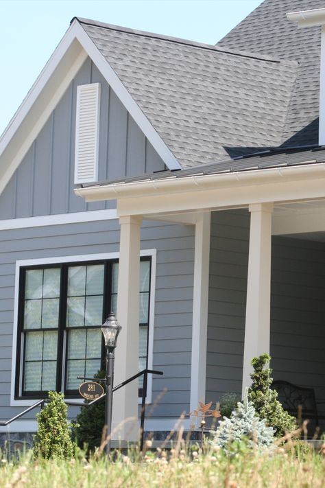 Horizontal Siding With Board And Batten, Vinyl Siding Ideas Exterior Cottage, Board And Batten Siding Gray, Wide Horizontal Siding, Bead Board Siding Exterior, Board And Batten And Vinyl Siding, Grey Vertical Siding Exterior, Vinyl Siding Farmhouse, Light Gray Siding House