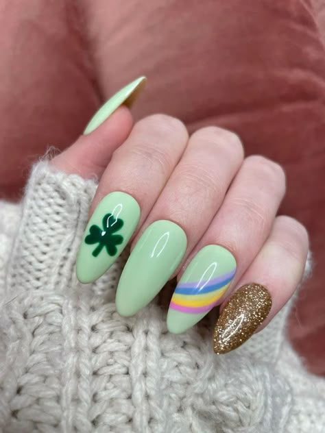 St Patrick's Day Nails - 50+ Cute Ideas for Good Luck - LynSire St Patricks Nail Designs, Shamrock Nails, Saint Patrick Nail, St Patricks Day Nails, Easter Nail Designs, October Nails, Nails For Kids, Easter Nails, Nails Short