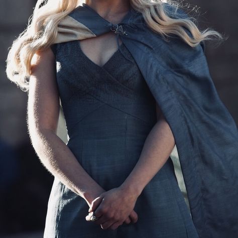 House Of The Dragon Aesthetic, Daenerys Targaryen Aesthetic, Shifting Wardrobe, Elf Rogue, Dragon Aesthetic, Game Of Thrones Outfits, Aesthetic Game, Game Of Thrones Dragons, Yennefer Of Vengerberg