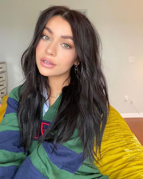 Clothing Line Names, Andrea Russet, Eyes Hazel, Andrea Russett, Dark Brown Eyes, Date Of Birth, Celebrities Female, Pretty Woman, Hair And Nails