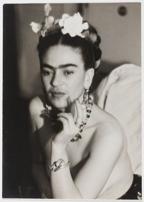 Frida Kahlo Photography, Frida Kahlo Aesthetic, Freida Kahlo, Frida Kahlo Paintings, Frida Kahlo Portraits, Kahlo Paintings, Frida And Diego, هاكونا ماتاتا, Frida Art