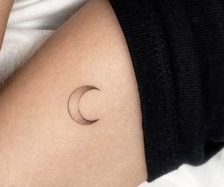 Moon Tattoo White Ink, Moon Tattoo Hip, Shaded Moon Tattoo, Minimal Tattoo Moon, Alas Tattoo, Luna Tattoo, Crescent Moon Tattoo, Ankle Bracelet Tattoo, Lavender Tattoo