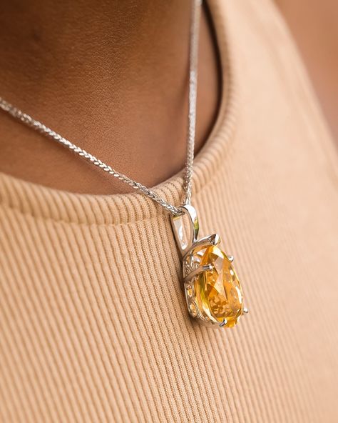 Happy November! Is it any wonder the birthstone for this chilly month is warm and sunny? 🌞 Pandora Inspiration, Bridal Halo, Gem Pendant, Happy November, Weird Jewelry, Citrine Pendant, Diamond Gift, Silver Jewelry Fashion, Natural Citrine