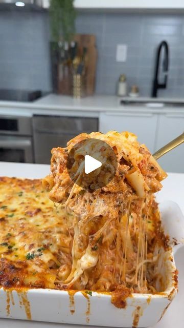 Cauliflower Cheese Bake, Green Chilis, Ziti Recipe, Ziti Pasta, White Sauce Recipes, Ziti Recipes, Baked Ziti Recipe, Lasagna Roll, Easy Cook