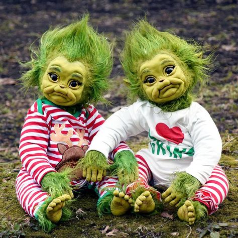 Weird Looking Animals, Grinch Baby, Grinch Cake, Bb Reborn, Baby Grinch, Cute Fantasy Creatures, Fantasy Doll, Grinch Stole Christmas, Cartoon Crossovers