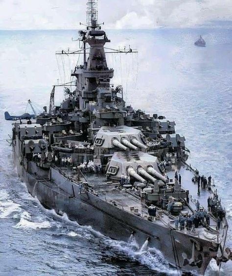 World Of Warships Wallpaper, Uss Massachusetts, Us Battleships, Uss Iowa, Model Warships, Navi A Vela, Scale Model Ships, Navy Art, Navy Aircraft Carrier