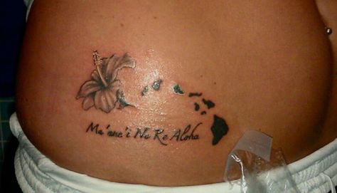 My first tattoo.   "Ma'ane'i No Ke Aloha"  For love is here and now.   I was born in Honolulu on the island of Oahu :D Love it! Disney Hawaii Tattoo, Made In Hawaii Tattoo, Hawaiian Ohana Tattoo, Aloha Tattoo Ideas Hawaii, Aloha Tattoos, Hawaii Island Tattoo, Oahu Tattoo, Hawaiian Island Tattoo, Tropical Tattoos