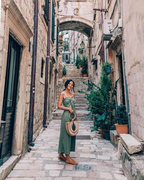 Spend a day exploring Dubrovnik's Old Town. A stroll through the pedestrian maze of limestone alleys is like stepping back in time. The medieval city is home to plenty of sights, easily discovered by aimless wanders including Loggia Square, Onofrio Fountain, Rector's Palace, Dubrovnik Cathedral, Pile Gate & Ploce Gate and the Stradun. #dubrovnik #croatia Croatia Pictures, Lokrum Island, Montenegro Travel, Dubrovnik Old Town, Croatia Travel Guide, Itinerary Ideas, Medieval City, Visit Croatia, White Building