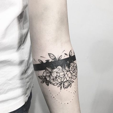 Wrist Tattoo Cover Up, Waist Tattoos, Timeless Tattoo, Animal Tattoo Ideas, Forearm Band Tattoos, Best Tattoo Ideas, Writing Tattoos, Arm Band Tattoo, Cute Tattoos For Women